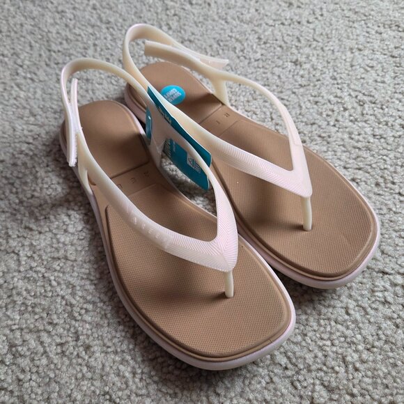 REEF Water Willow Maya Square Toe Sandals Size 8 Iridescent Pink Slingback NEW - Picture 2 of 7